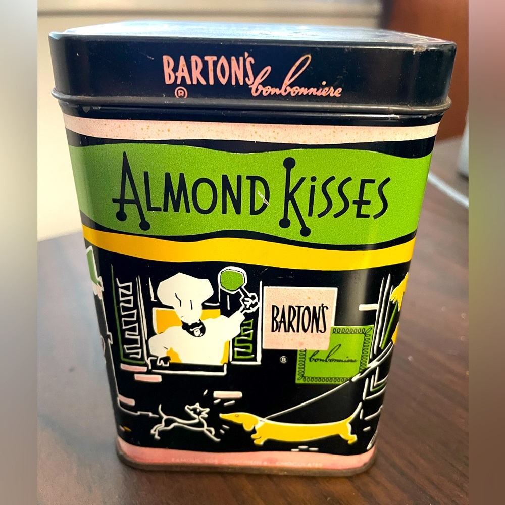 Vintage Barton's Bonbonniere Almond Kisses Candy Tin Paris Poodle Weiner